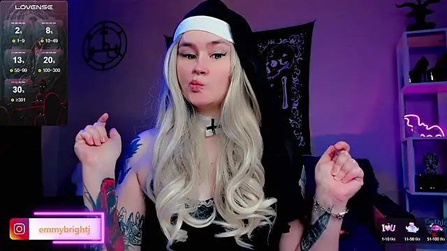 Snapshot of Emmybrightj_ chatting on March 10, 2025, 1:01 am Emmybrightj online show from March 10, 2025, 1:01 am