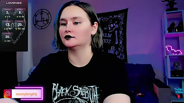 Snapshot of Emmybrightj_ chatting on March 10, 2025, 5:43 am Emmybrightj online show from March 10, 2025, 5:43 am