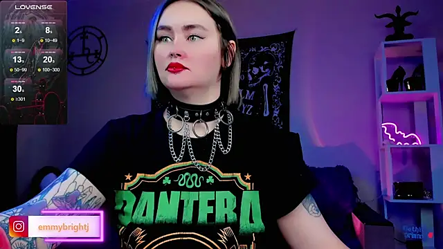 Snapshot of Emmybrightj_ chatting on March 14, 2025, 1:05 am Emmybrightj online show from March 14, 2025, 1:05 am