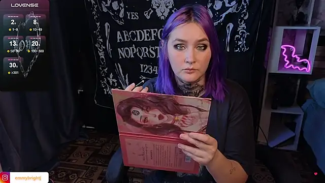 Snapshot of Emmybrightj_ chatting on September 15, 2025, 5:51 am Emmybrightj online show from September 15, 2025, 5:51 am