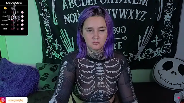 Snapshot of Emmybrightj_ chatting on September 22, 2025, 1:07 am Emmybrightj online show from September 22, 2025, 1:07 am