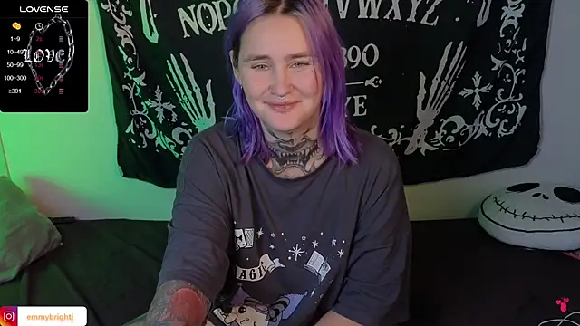 Snapshot of Emmybrightj_ chatting on September 24, 2025, 1:53 am Emmybrightj online show from September 24, 2025, 1:53 am