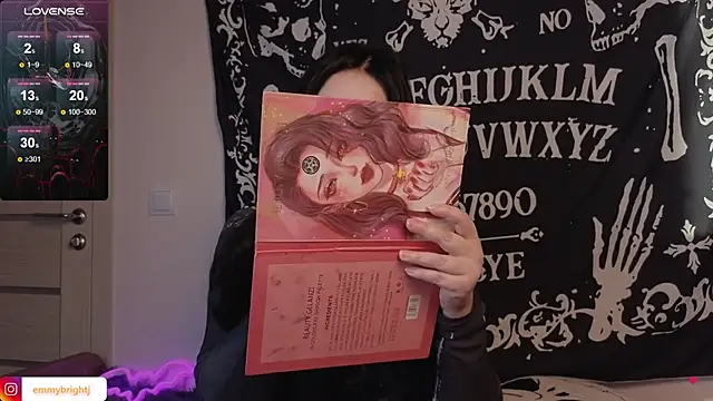 Snapshot of Emmybrightj_ chatting on October 11, 2025, 2:00 am Emmybrightj online show from October 11, 2025, 2:00 am