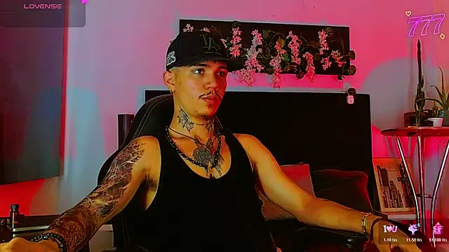 Snapshot of HannibalLester chatting on May 11, 2026, 6:41 am HannibalLester online show from May 11, 2026, 6:41 am