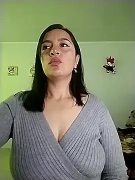 hailey85 online show from November 19, 2025, 5:24 pm