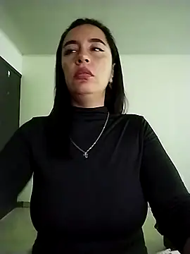 hailey85 online show from April 12, 2026, 10:04 pm