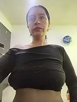 hailey85 online show from May 31, 2026, 1:18 pm