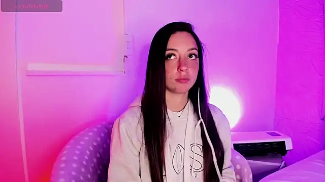 sadashi moon  online show from November 27, 2025, 2:02 am