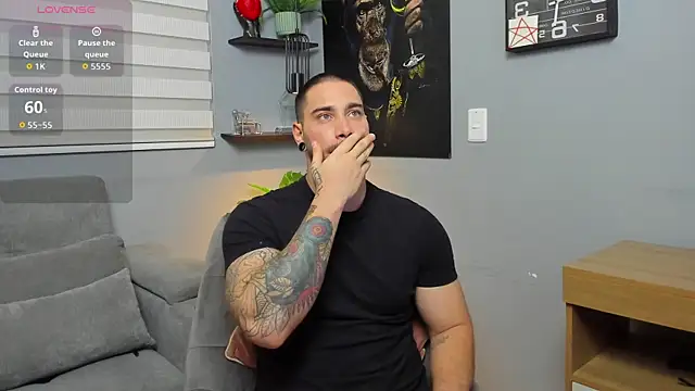 Snapshot of Giorgio-Leone chatting on September 19, 2025, 11:49 pm Giorgio-Leone online show from September 19, 2025, 11:49 pm