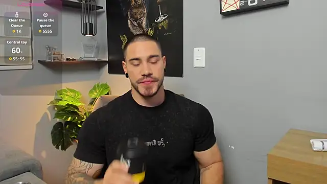 Snapshot of Giorgio-Leone chatting on October 4, 2025, 1:03 am Giorgio-Leone online show from October 4, 2025, 1:03 am