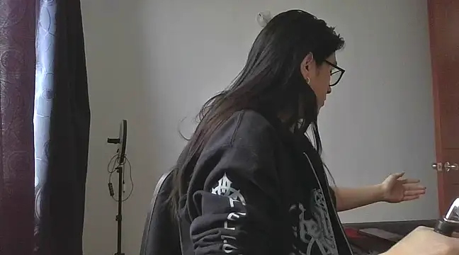 Snapshot of Pitton031 chatting on March 7, 2025, 3:18 pm Pitton031 online show from March 7, 2025, 3:18 pm