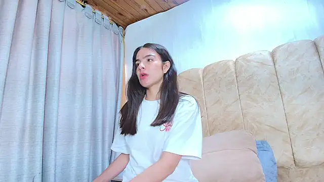 dafne queenn online show from February 21, 2026, 1:12 pm