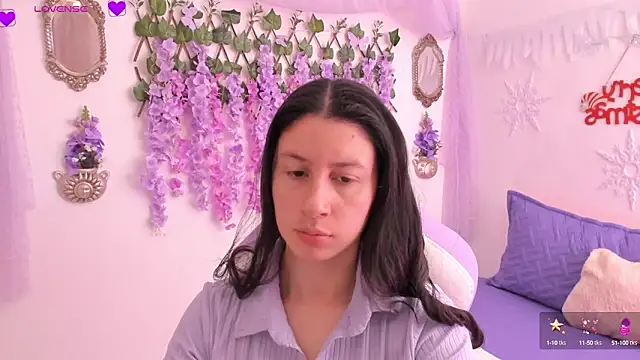 Snapshot of Alexa9_9 chatting on December 16, 2024, 3:43 pm Alexa9 9 online show from December 16, 2024, 3:43 pm