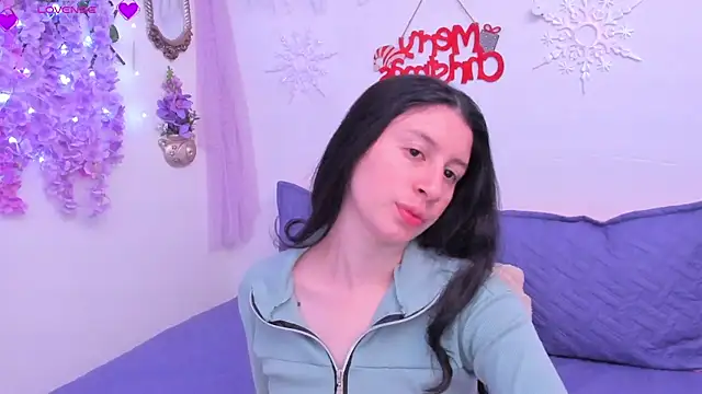 Snapshot of Alexa9_9 chatting on December 20, 2024, 2:38 pm Alexa9 9 online show from December 20, 2024, 2:38 pm