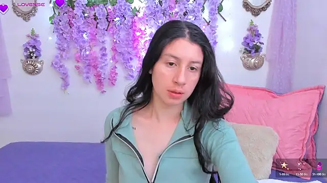 Snapshot of Alexa9_9 chatting on January 13, 2025, 3:47 pm Alexa9 9 online show from January 13, 2025, 3:47 pm