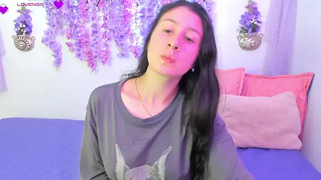 Snapshot of Alexa9_9 chatting on January 15, 2025, 6:40 pm Alexa9 9 online show from January 15, 2025, 6:40 pm