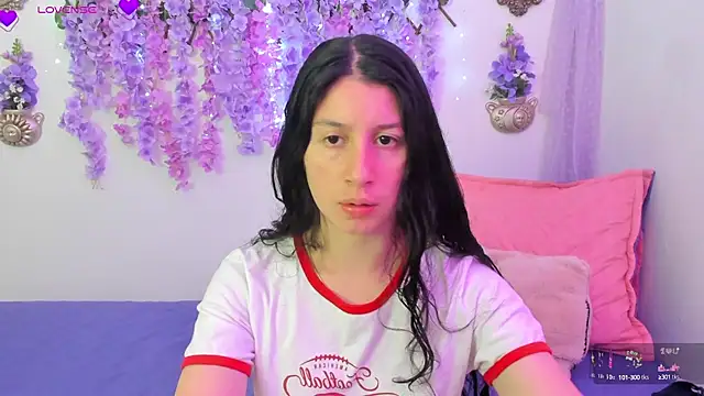 Snapshot of Alexa9_9 chatting on January 17, 2025, 3:43 pm Alexa9 9 online show from January 17, 2025, 3:43 pm