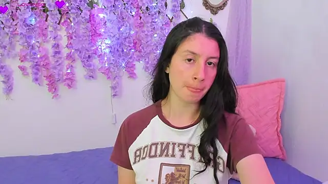 Snapshot of Alexa9_9 chatting on January 20, 2025, 7:35 pm Alexa9 9 online show from January 20, 2025, 7:35 pm