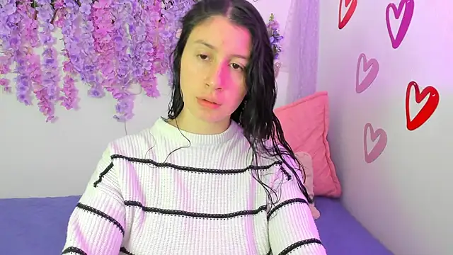 Snapshot of Alexa9_9 chatting on February 13, 2025, 3:35 pm Alexa9 9 online show from February 13, 2025, 3:35 pm