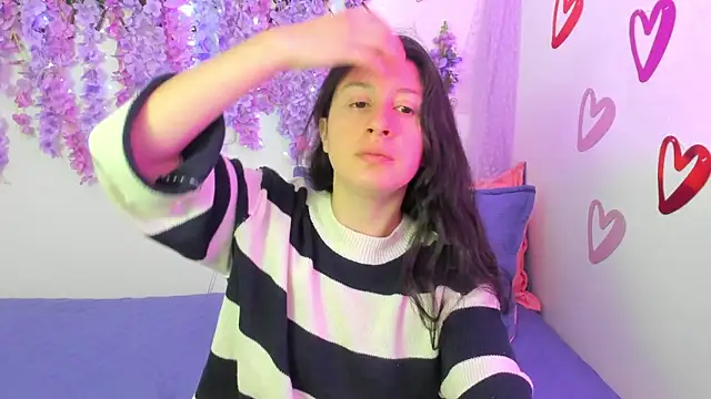 Snapshot of Alexa9_9 chatting on February 19, 2025, 4:00 pm Alexa9 9 online show from February 19, 2025, 4:00 pm