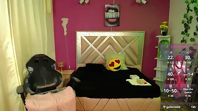 Naiara Sex  online show from January 8, 2025, 5:26 pm