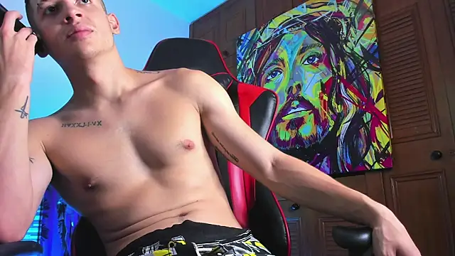 Snapshot of Dimitri_higth420 chatting on February 12, 2025, 11:30 pm Dimitri higth420 online show from February 12, 2025, 11:30 pm