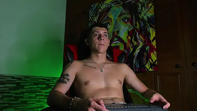 Snapshot of Dimitri_higth420 chatting on February 15, 2025, 8:00 am Dimitri higth420 online show from February 15, 2025, 8:00 am