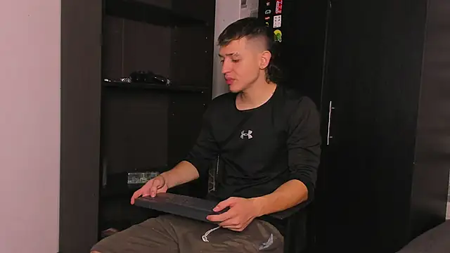 Snapshot of Dimitri_higth420 chatting on November 23, 2025, 6:52 pm Dimitri higth420 online show from November 23, 2025, 6:52 pm