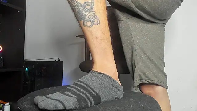 Snapshot of Dimitri_higth420 chatting on December 16, 2025, 2:27 am Dimitri higth420 online show from December 16, 2025, 2:27 am