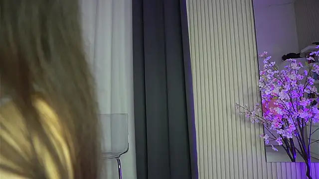 Snapshot of KatelynSparks chatting on June 4, 2026, 5:46 am KatelynSparks online show from June 4, 2026, 5:46 am