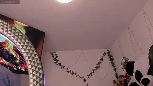 Carlasxdreams online show from January 13, 2026, 2:17 am