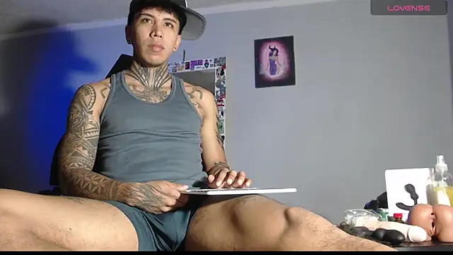 Nickhot0609 online show from January 14, 2025, 10:12 pm