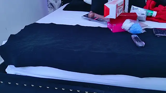 Snapshot of Derieri_D chatting on February 6, 2026, 7:50 pm Derieri D online show from February 6, 2026, 7:50 pm