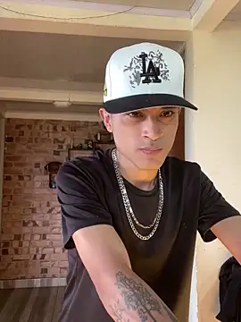 Snapshot of Edward_Milleer chatting on February 6, 2026, 7:39 pm Edward Milleer online show from February 6, 2026, 7:39 pm