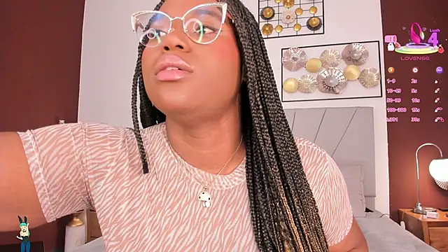 Snapshot of Makena_gh chatting on November 6, 2025, 4:13 am Makena gh online show from November 6, 2025, 4:13 am