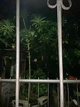 Jestebanano online show from September 18, 2025, 1:18 am