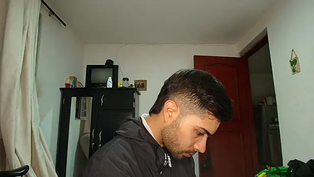 Jestebanano online show from October 16, 2025, 10:44 pm