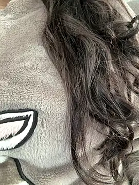 Lina-lolo online show from January 14, 2026, 8:42 am