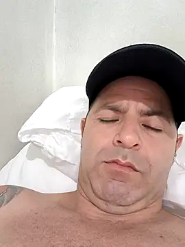 Marciogrei online show from October 23, 2025, 9:46 pm