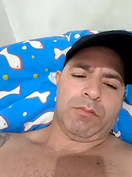 Marciogrei online show from October 31, 2025, 4:19 pm