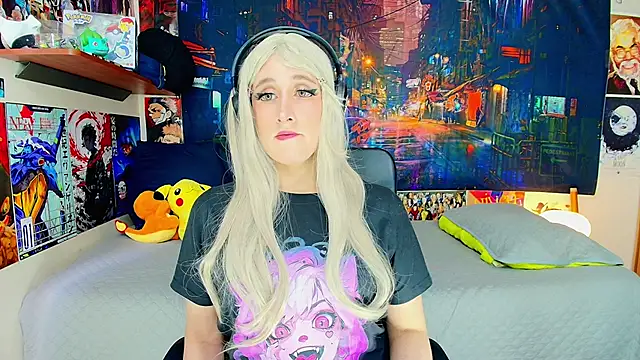 HakuRukushka online show from November 3, 2025, 8:21 pm