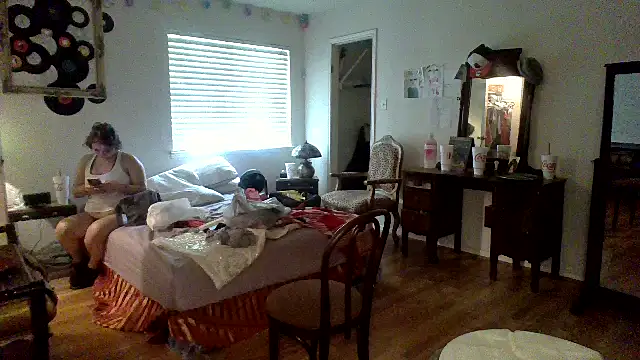 sophiarica online show from May 10, 2026, 8:58 pm