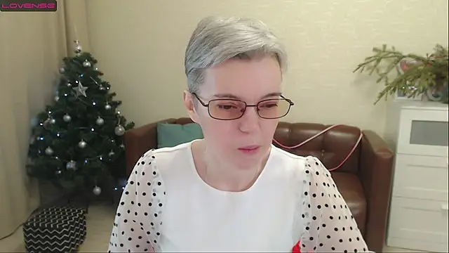 Cutie Erikaa1 online show from December 25, 2024, 2:35 am