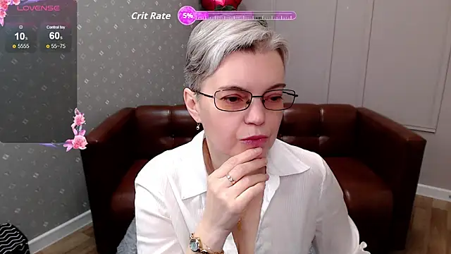 Snapshot of Cutie_Erikaa1 chatting on April 21, 2026, 2:15 am Cutie Erikaa1 online show from April 21, 2026, 2:15 am