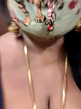 Snapshot of maniisha chatting on December 19, 2024, 7:18 pm maniisha online show from December 19, 2024, 7:18 pm