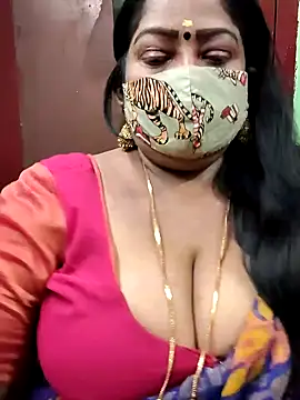 Snapshot of maniisha chatting on December 20, 2024, 6:13 pm maniisha online show from December 20, 2024, 6:13 pm