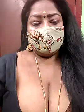 Snapshot of maniisha chatting on January 1, 2025, 6:06 pm maniisha online show from January 1, 2025, 6:06 pm