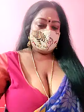 Snapshot of maniisha chatting on January 6, 2025, 7:56 pm maniisha online show from January 6, 2025, 7:56 pm