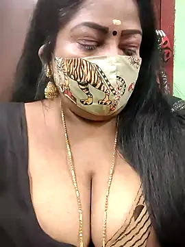 Snapshot of maniisha chatting on January 16, 2025, 11:15 am maniisha online show from January 16, 2025, 11:15 am