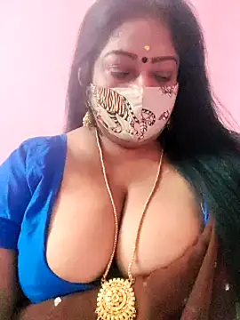 Snapshot of maniisha chatting on February 24, 2025, 9:31 pm maniisha online show from February 24, 2025, 9:31 pm